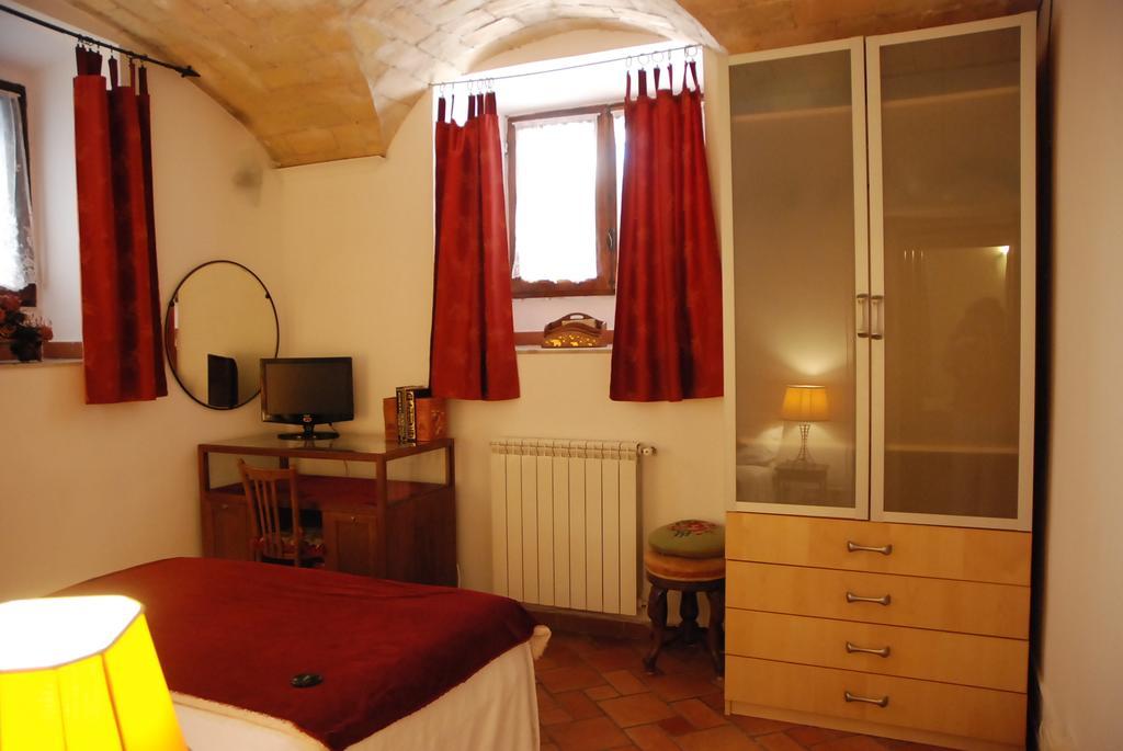 Jessy'S Rooms Рим Экстерьер фото